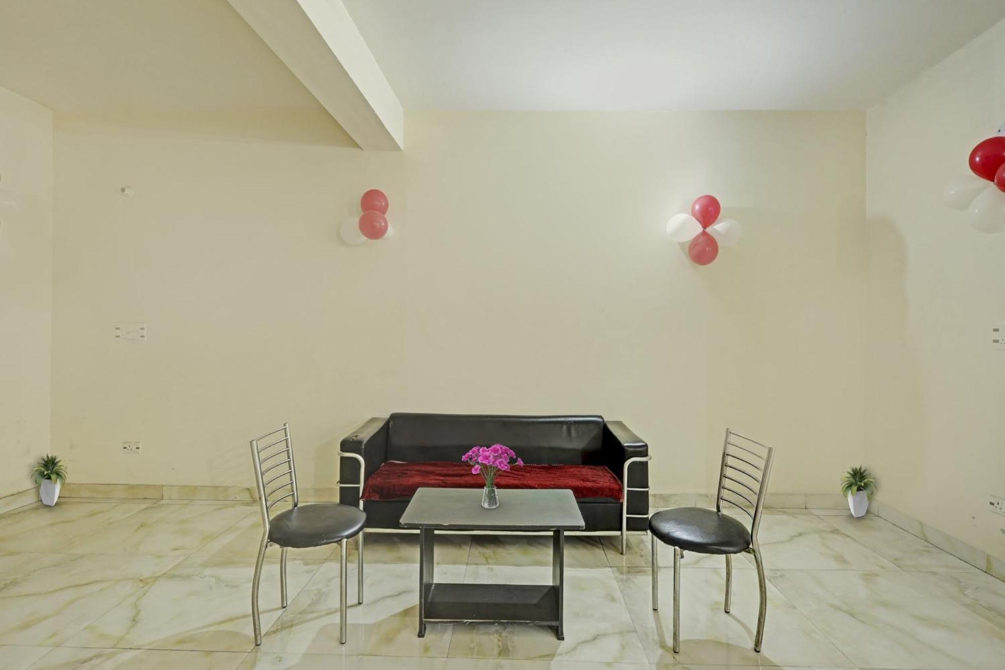 ניו דלהי Hotel O A.K Palace מראה חיצוני תמונה